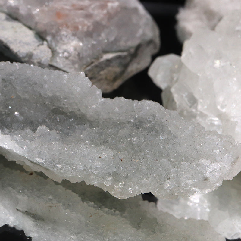 【特別価格】原石詰め合わせセット　アポフィライト×スティルバイト×モルデナイト×カルセドニー　約8個入り　インド産  [co-g1958]