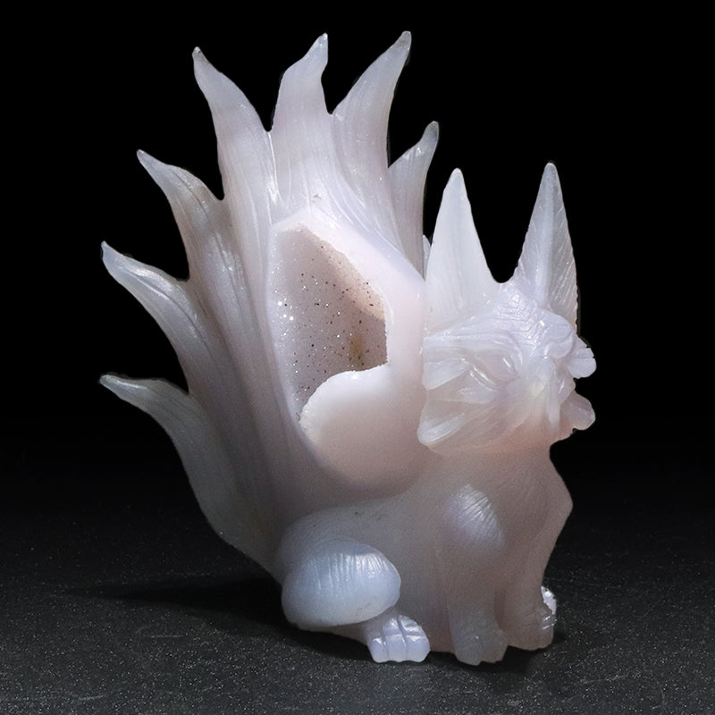 【動画】【一点物】　彫り物　瑪瑙　九尾の狐　ブラジル産  [co-g1974]