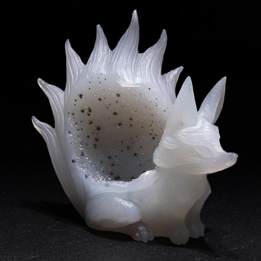 【動画】【一点物】　彫り物　瑪瑙　九尾の狐　ブラジル産  [co-g1975]