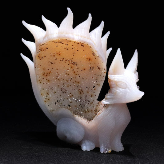 【動画】【一点物】　彫り物　瑪瑙　九尾の狐　ブラジル産  [co-g1978]