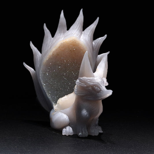 【動画】【一点物】　彫り物　瑪瑙　九尾の狐　ブラジル産  [co-g1979]