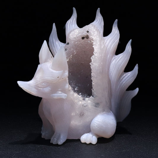 【動画】【一点物】　彫り物　瑪瑙　九尾の狐　ブラジル産  [co-g1982]