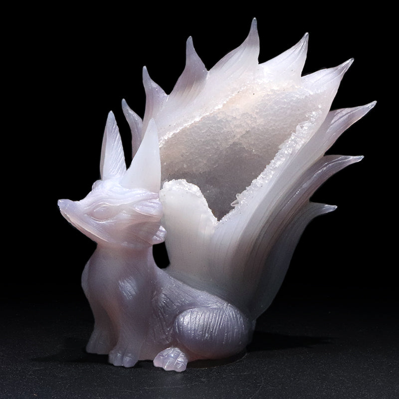 【動画】【一点物】　彫り物　瑪瑙　九尾の狐　ブラジル産  [co-g1983]