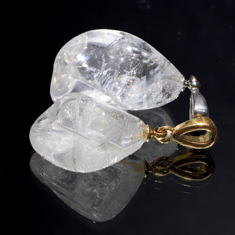 【対象商品10点以上ご購入で30％OFF/決済時に自動割引】マニハール水晶＜ヒマラヤ産＞　原石　約14～22×20～32mm　ステンレス製　シルバー　ペンダントトップ　ランダム発送 [co-g2556]