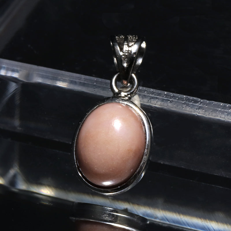 【割引不可】ピンクオパール＜オーストラリア産＞　オーバル型　約8×15mm～約10×20mm　Silver925　シルバー　ペンダントトップ [co-g3149]
