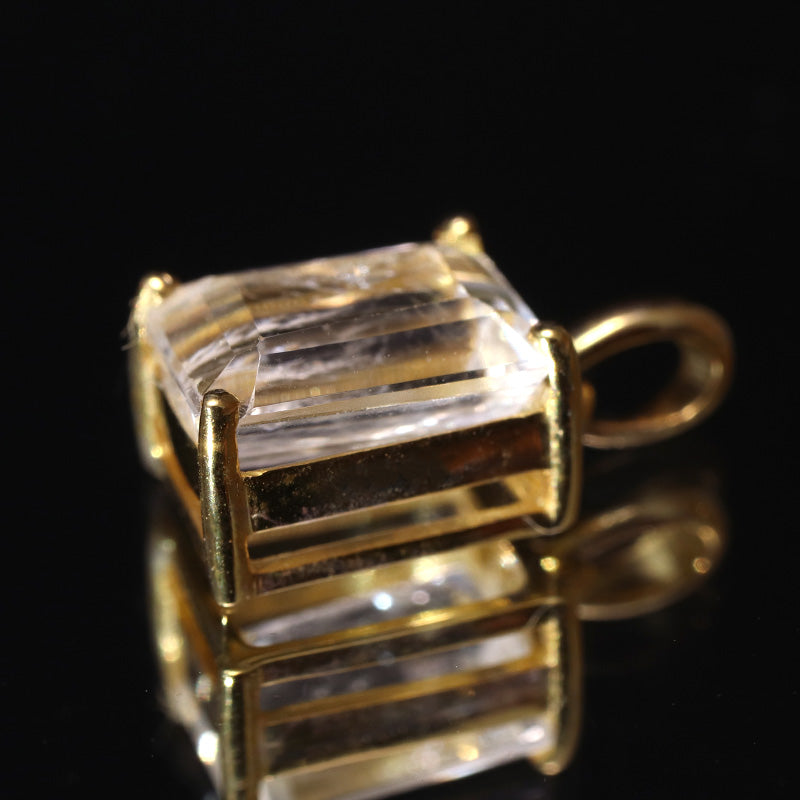 ペンダントトップ　フェナカイト＜ロシア産＞　スクエアカット　約3.8ct　silver925　ゴールド [co-g1141]