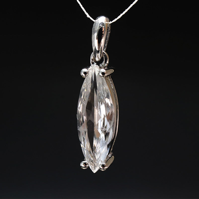 ペンダントトップ　フェナカイト＜ロシア産＞　マーキスカット　約3.0ct　silver925　シルバー　[co-g1154]