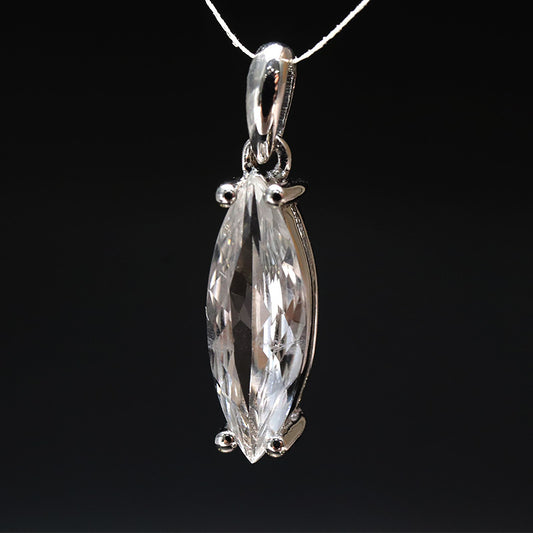 ペンダントトップ　フェナカイト＜ロシア産＞　マーキスカット　約3.0ct　silver925　シルバー　[co-g1154]
