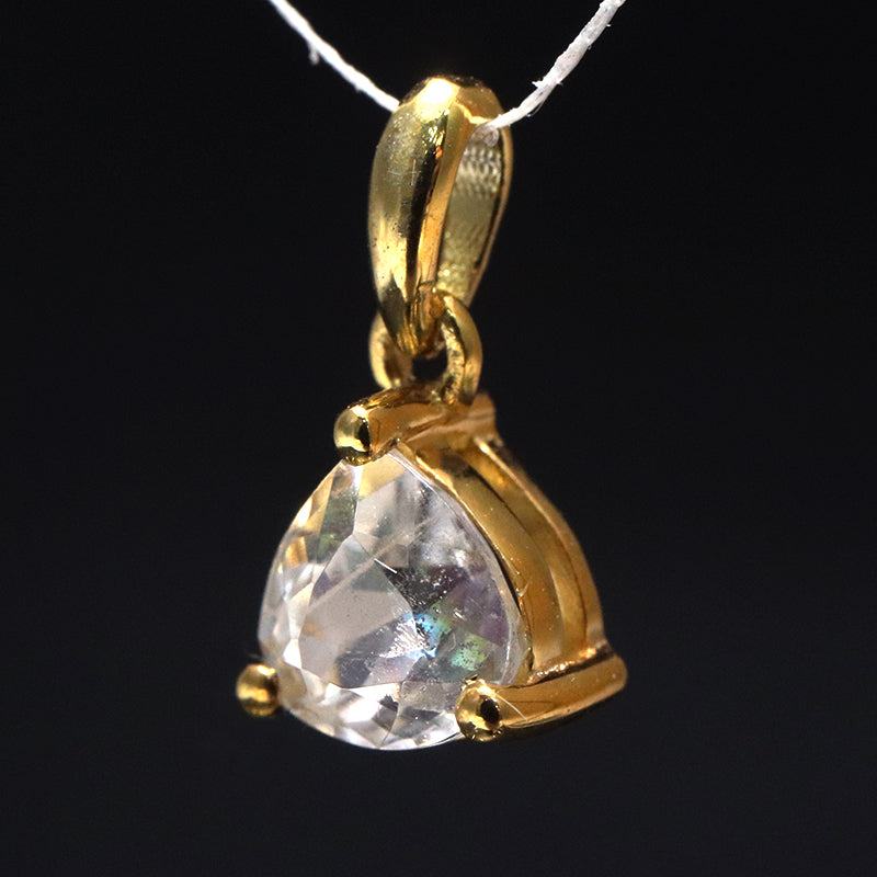 ペンダントトップ　フェナカイト＜ロシア産＞　トリリアントカット　約1.7ct　silver925　ゴールド　[co-g1157]