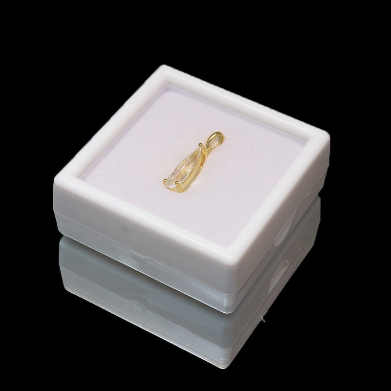 ペンダントトップ　フェナカイト＜ロシア産＞　ドロップカット　約2.8ct　silver925　ゴールド　[co-g1143]