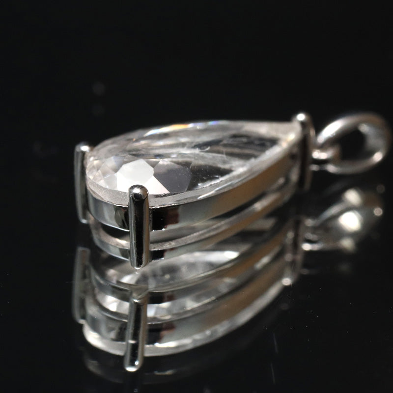ペンダントトップ　フェナカイト＜ロシア産＞　ドロップカット　約3.85ct　silver925　シルバー　[co-g1152]
