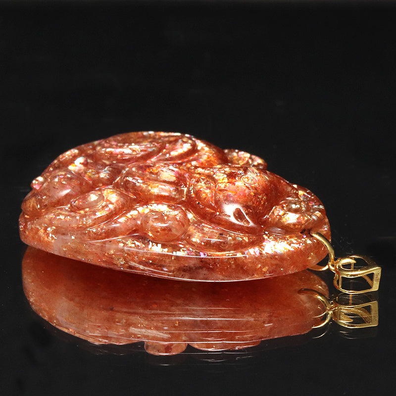 ペンダントトップ　サンストーン＜タンザニア産＞　九尾の狐　K18 ゴールド  [co-g2071]