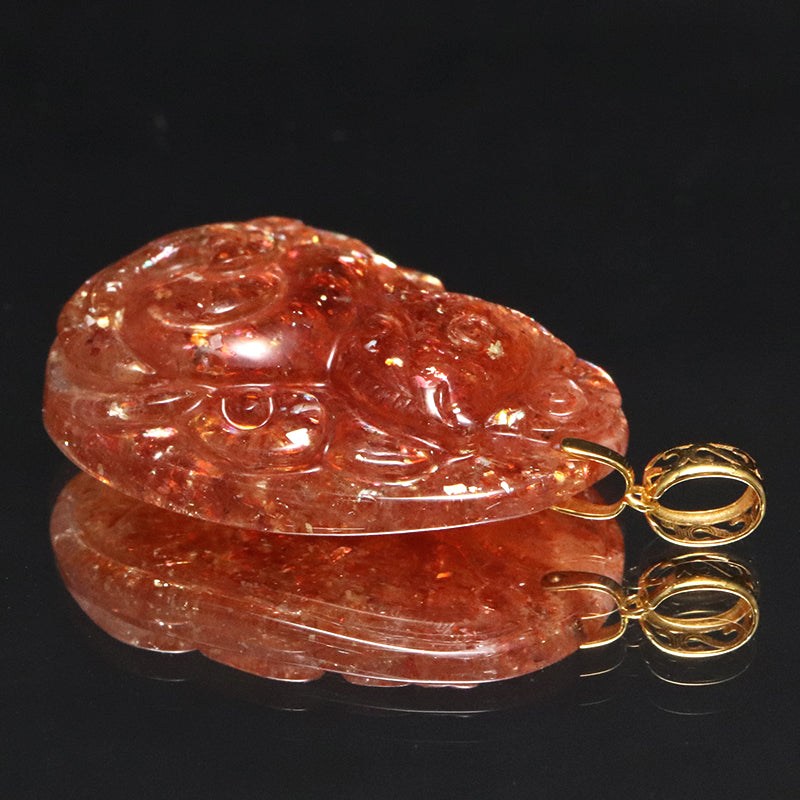 ペンダントトップ　サンストーン＜タンザニア産＞　九尾の狐　K18 ゴールド  [co-g2073]