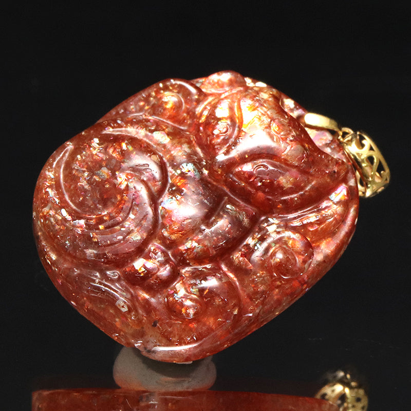 ペンダントトップ　サンストーン＜タンザニア産＞　九尾の狐　K18 ゴールド  [co-g2074]