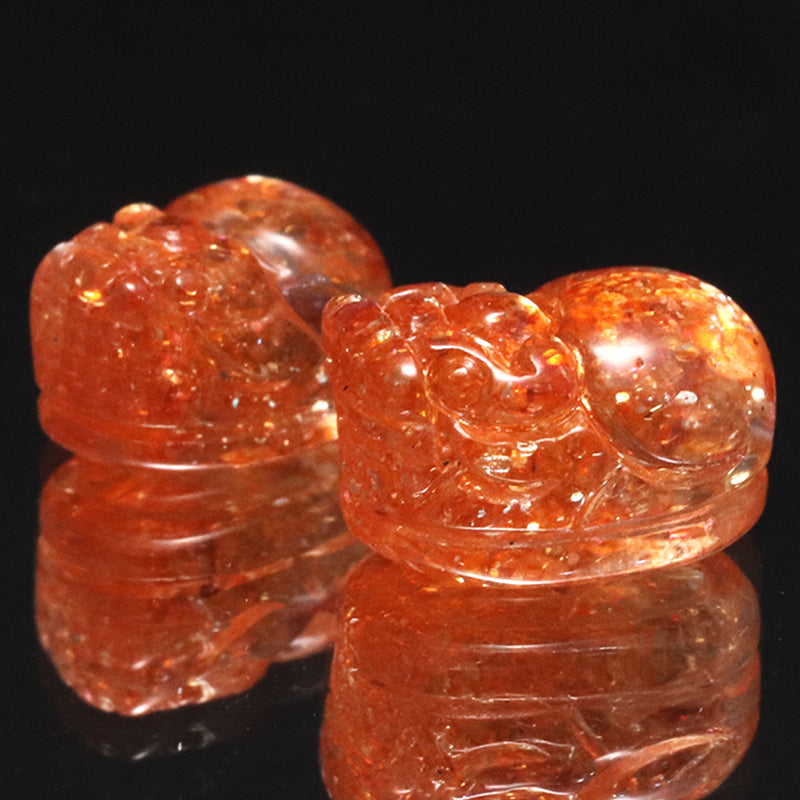 彫り物　サンストーン＜タンザニア産＞　ヒキュウ　穴なし  [co-g2076]