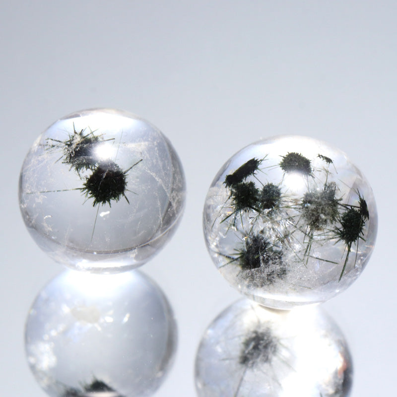 ホーランダイト(星入り水晶)＜マダガスカル産＞　丸玉（無料穴あり加工可：詳しくは本文参照）　ランダム発送 [co-g2644]