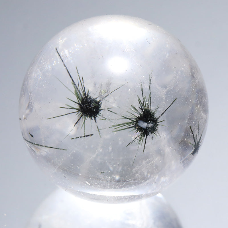 ホーランダイト(星入り水晶)＜マダガスカル産＞　丸玉（無料穴あり加工可：詳しくは本文参照）　ランダム発送 [co-g2644]