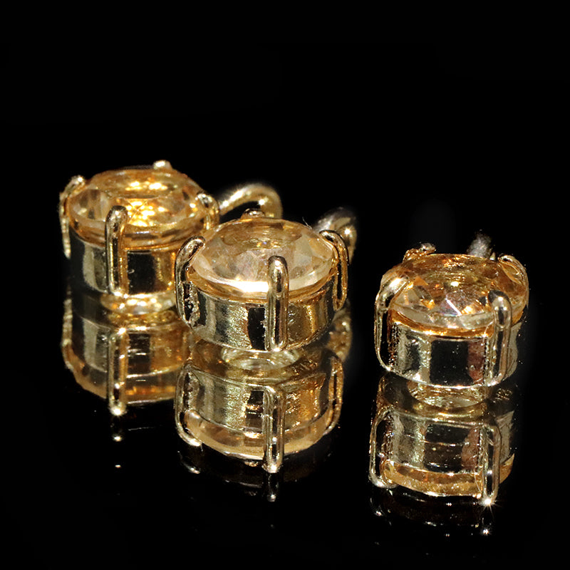 【割引不可】ペンダントトップ　シトリン＜ブラジル産＞　スクエア枠　約6mm　silver925(K18メッキ)  [co-g2134]