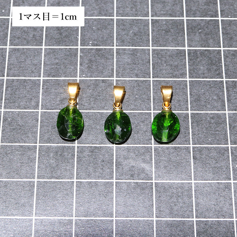 ペリドット＜ミャンマー産＞　TOPランク　原石　約11.9～16.5×8.1～11.8mm　真鍮製 [co-g2963]