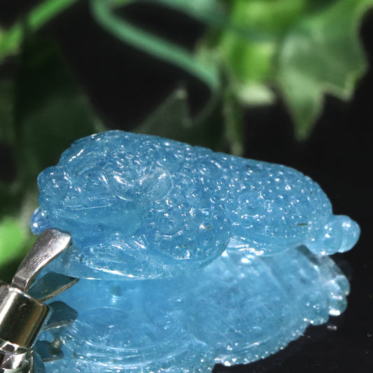 ペンダントトップ　アクアマリン＜ブラジル産＞　三本足蛙　約15.3×26.4mm　ステンレス製　シルバー  [co-g2206]