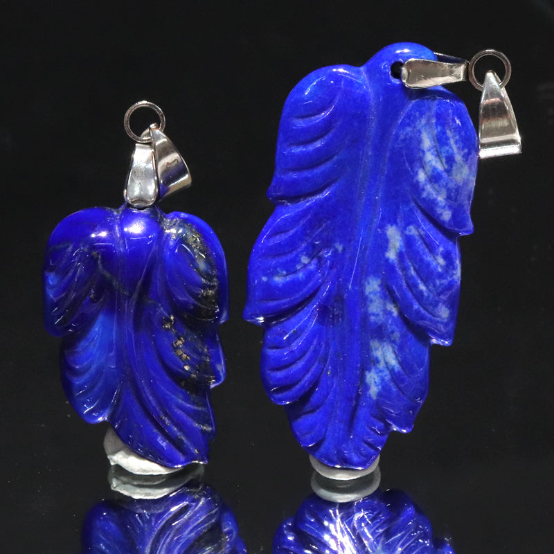 ペンダントトップ　ラピスラズリ＜アフガニスタン産＞　葉っぱ　ステンレス製　シルバー　ランダム発送  [ac-g0261]