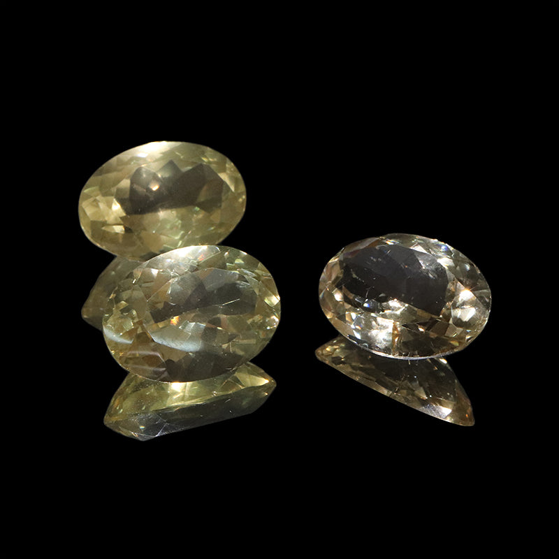 ルース　シトリン＜コンゴ産＞　オーバルカット　約13×18mm  [co-g2246]