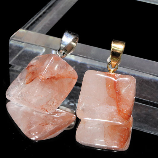 ペンダントトップ　マニカラン水晶＜ヒマラヤ産＞　　原石　 約10～16×約10～17mm　ステンレス製　ランダム発送  [co-g2234]