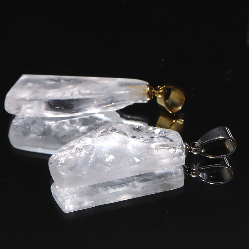 ペンダントトップ　ロッククリスタル＜マダガスカル産＞　　原石　 約10～18×約18～30mm　ステンレス製　ランダム発送 [co-g2235]