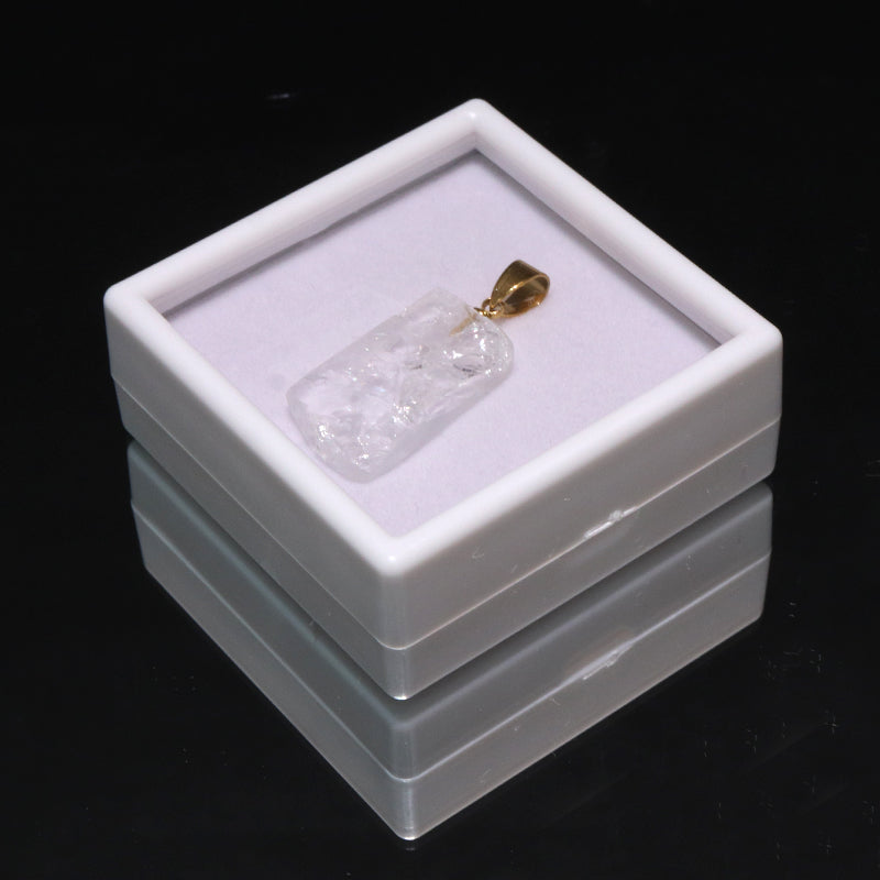 ペンダントトップ　ロッククリスタル＜マダガスカル産＞　　原石　 約10～18×約18～30mm　ステンレス製　ランダム発送 [co-g2235]