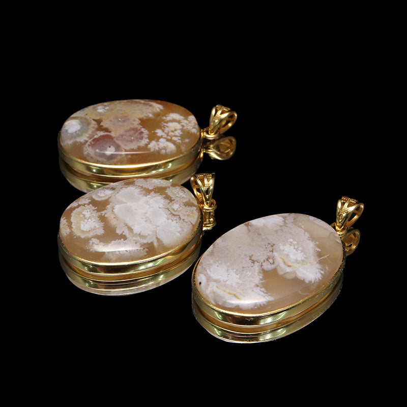 【割引不可】ペンダントトップ　エンジェルフェザーアゲート＜インドネシア産＞　オーバルカット　約18～23×30～33mm　Silver925　ゴールド  [co-g2281]