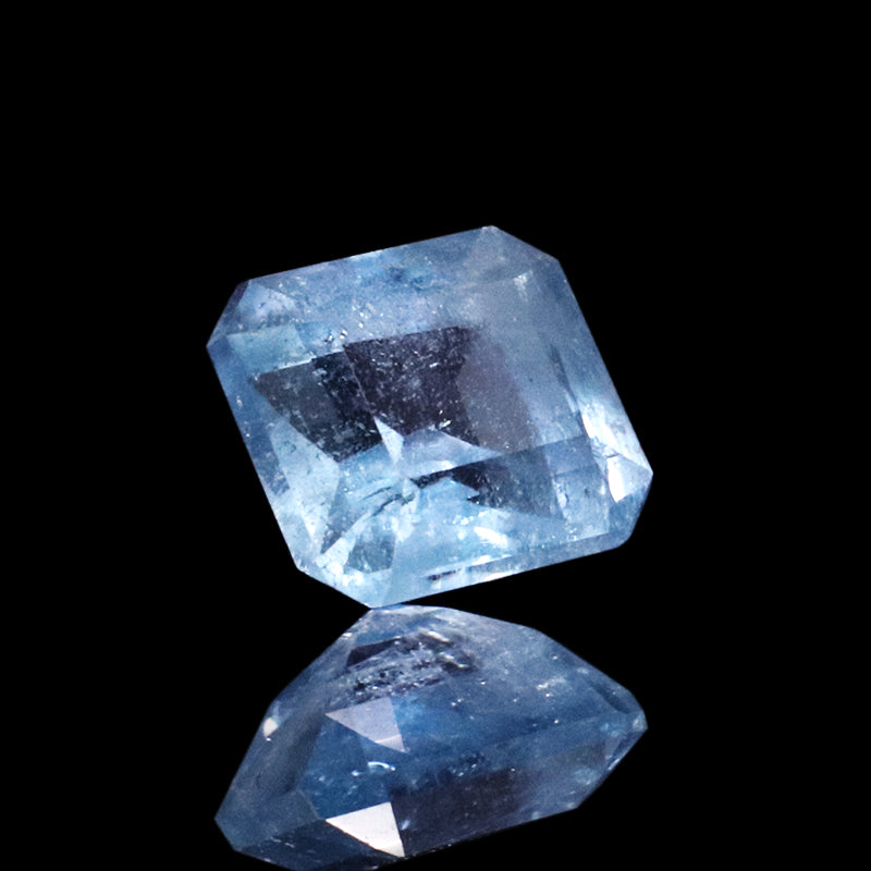 ルース　ユークレース＜コロンビア産＞　スクエアカット　約0.5ct  　証明書付き　 ケース付き[co-g1395]