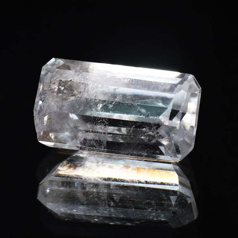 【一点物】ルース　フェナカイト＜ロシア産＞　スクエアカット　約2.05ct　証明書付き　[co-g1431]