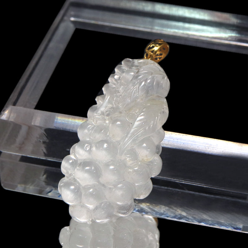 【一点物】ペンダントトップ　ニードルイントパーズ＜ブラジル産＞　蒲萄(ぶどう)　約16mm×約31mm　K18　ゴールド [co-g1437]