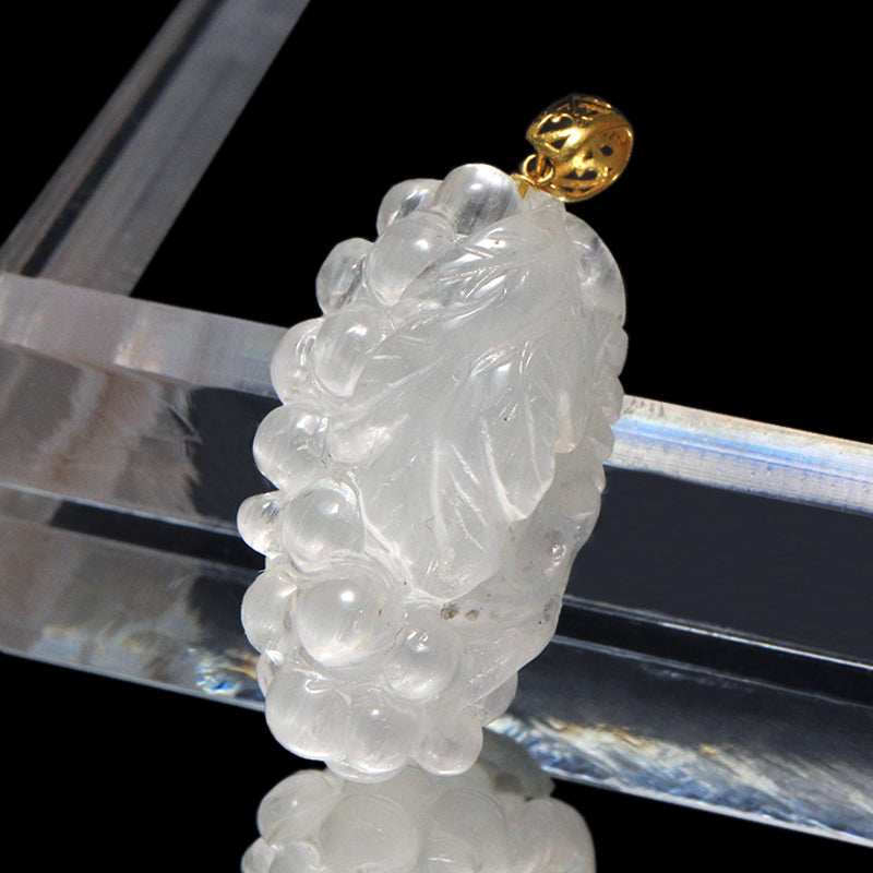 【一点物】ペンダントトップ　ニードルイントパーズ＜ブラジル産＞　蒲萄(ぶどう)　約13mm×約23mm　K18　ゴールド [co-g1436]