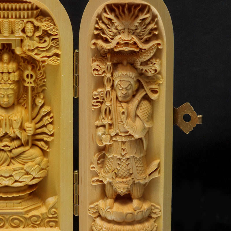 柘植の木彫り　仏像　筒型　約幅5×奥5×高10cm（開扉時約幅12.5cm）全4種　彫り物 [co-g3451]