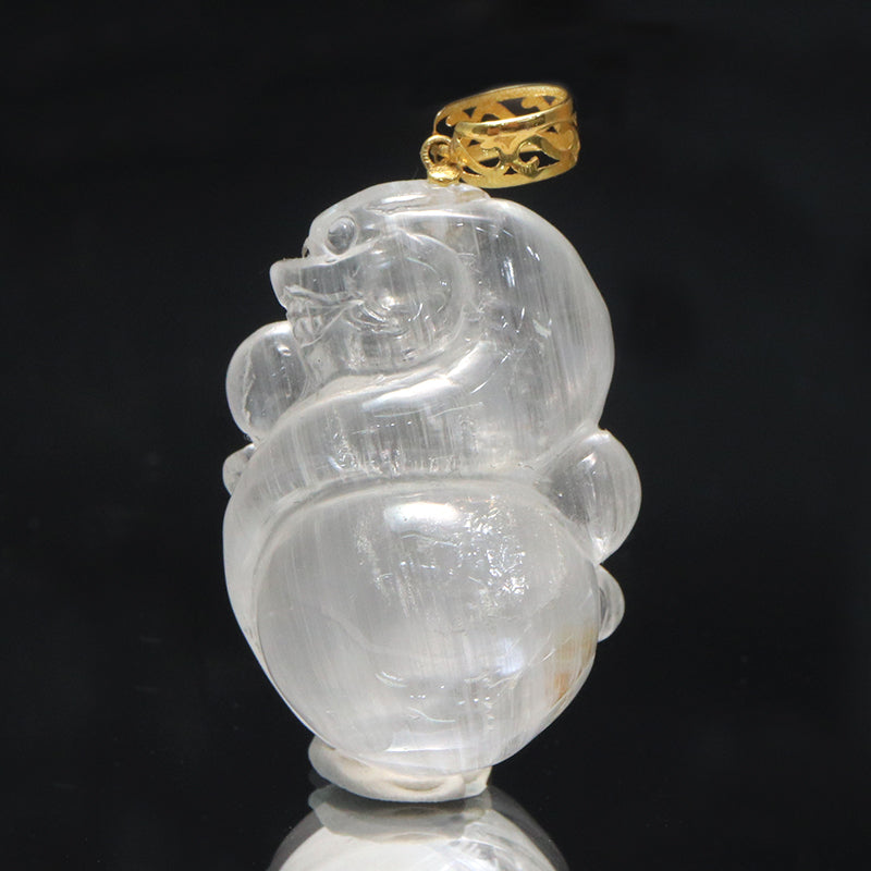 【一点物】ペンダントトップ　ニードルイントパーズ＜ブラジル産＞　蛇×瓢箪　約18mm×約27mm　K18　ゴールド [co-g1438]