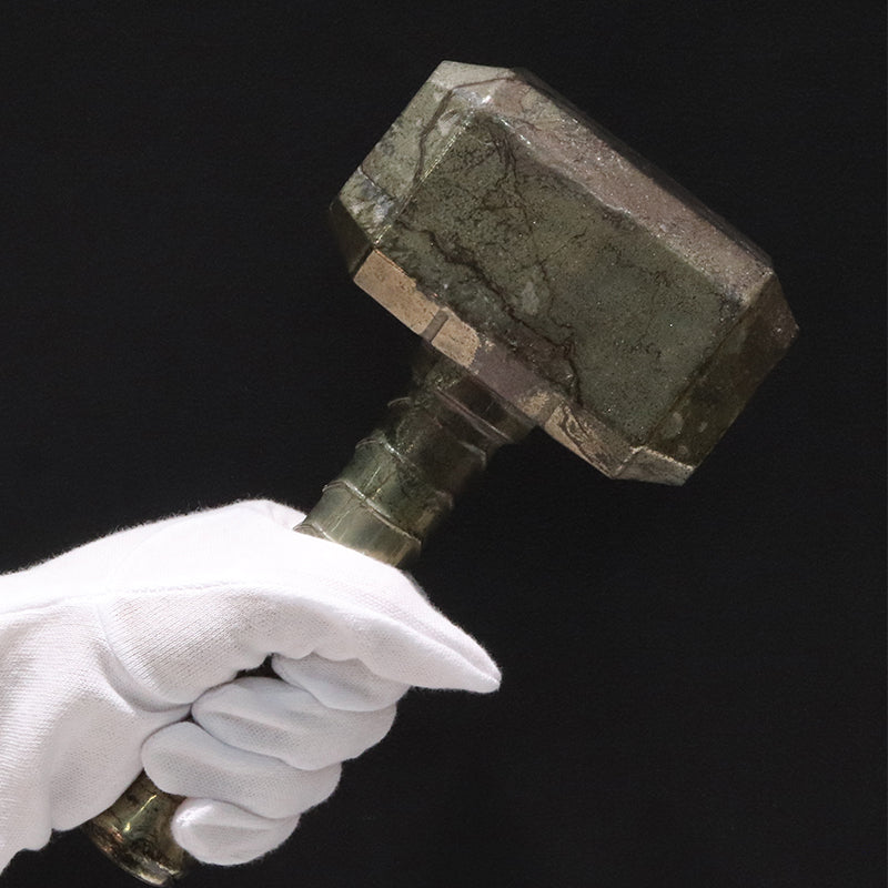 パイライト＜中国産＞　槌　約9.8×19.1×6.2cm  [co-g2338]