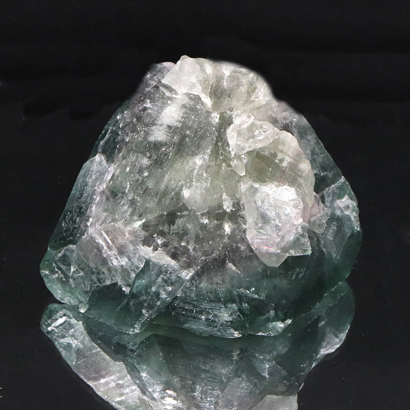 グリーンフローライト＜マダガスカル産＞　原石　約41.1×40.8×37mm [co-g2339]