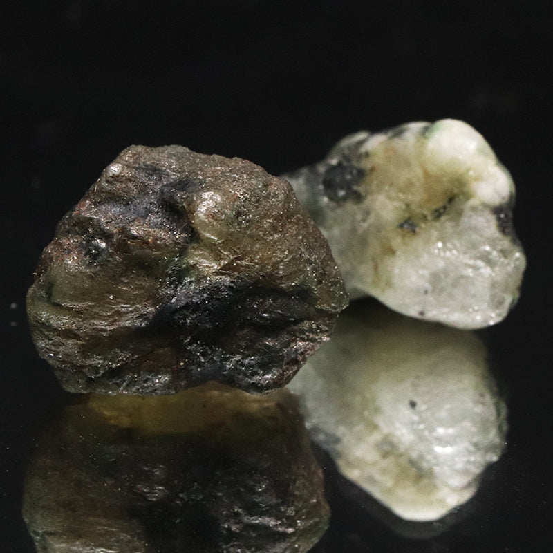 原石　フェナカイト＆エメラルド　共生鉱　ブラジル産　約21～22ct　[co-g1477]