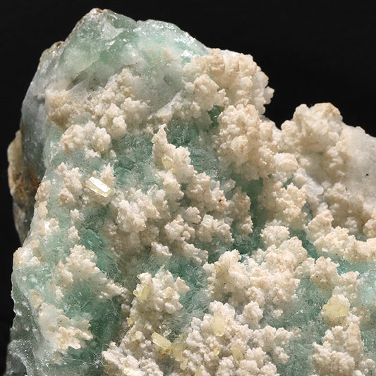 グリーンフローライト＜中国産＞　原石　約104.4×52.5×82.8mm [co-g2346]