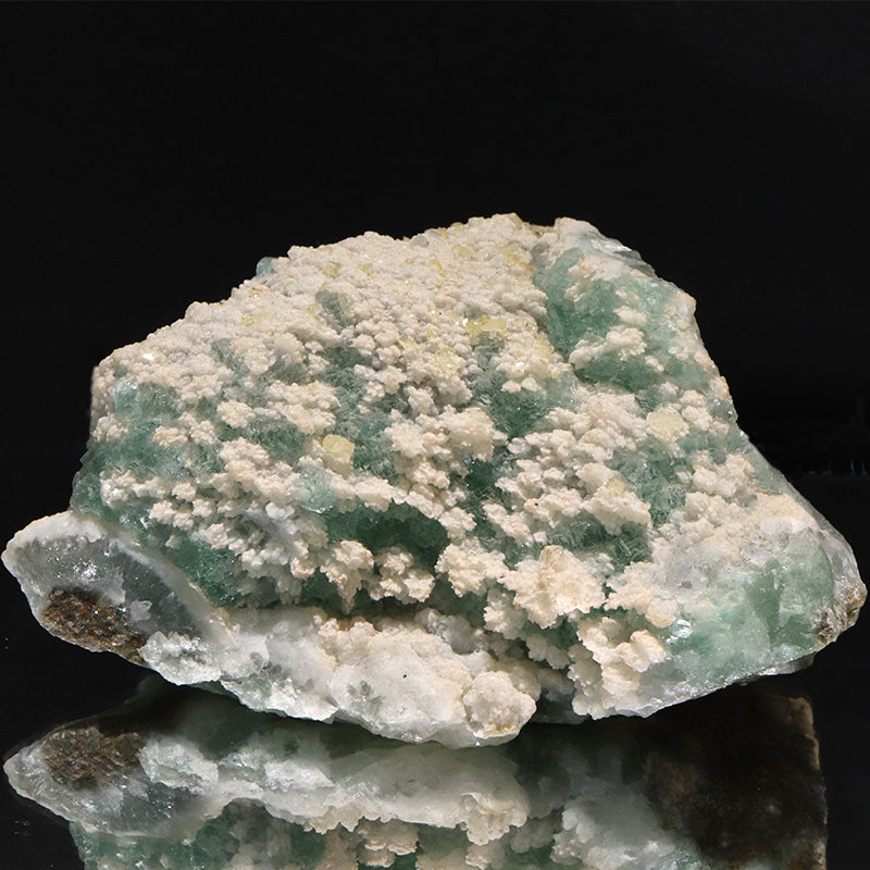 グリーンフローライト＜中国産＞　原石　約104.4×52.5×82.8mm [co-g2346]