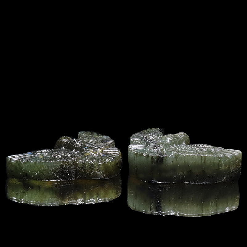 ラブラドライト＜マダガスカル産＞　フクロウ　約横50×縦33×高11mm　彫物 [co-g3487]