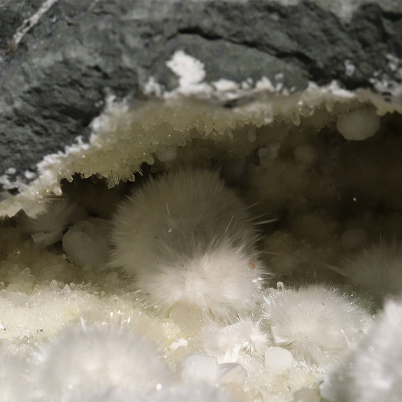 オケナイト(オーケン石)＜インド産＞　原石　約19.7×13.2×12.2cm [co-g2369]