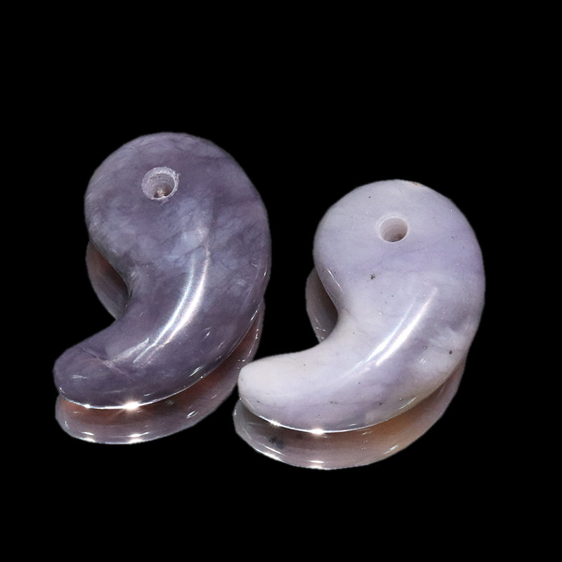 パープルカルセドニー＜インドネシア産＞　勾玉　約30m [co-g2374]