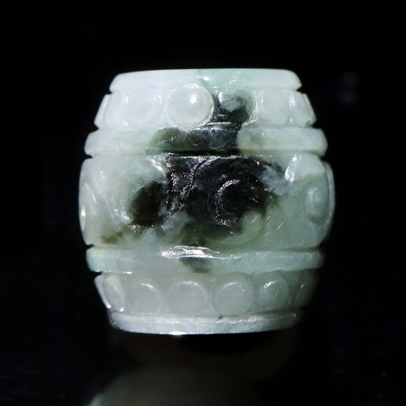 翡翠＜ミャンマー産＞　約13×13mm　ルールートン　穴あり [co-g2871]