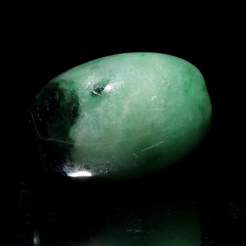 翡翠＜ミャンマー産＞　約27×20mm　ルールートン　穴あり [co-g2872]