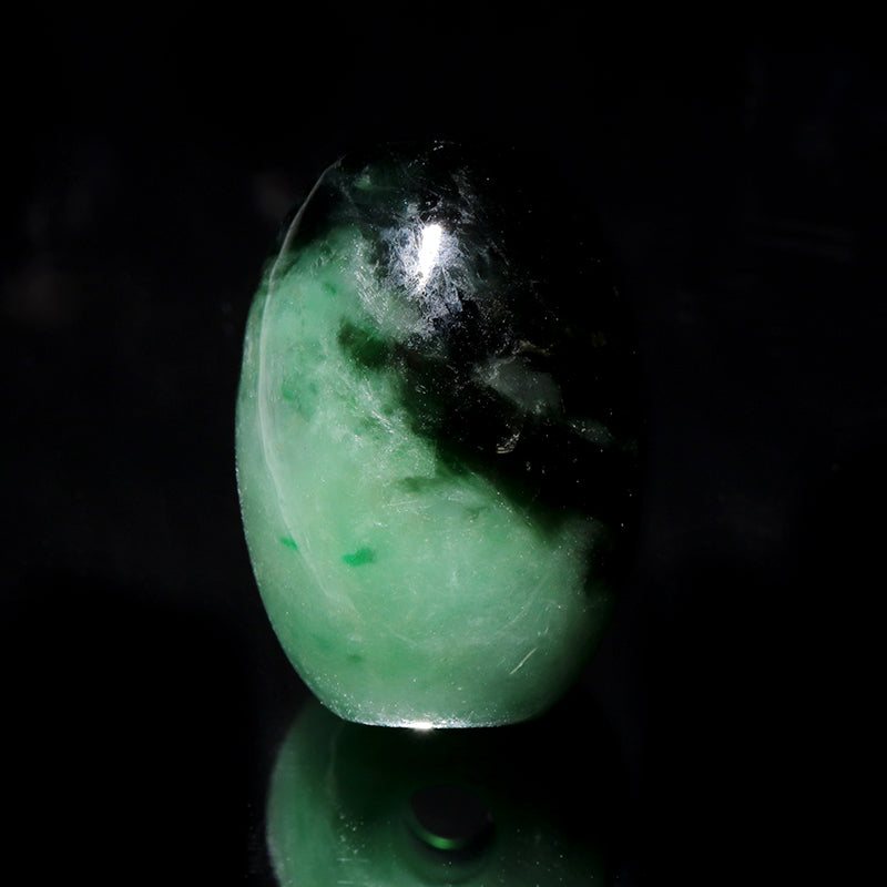 翡翠＜ミャンマー産＞　約27×20mm　ルールートン　穴あり [co-g2872]