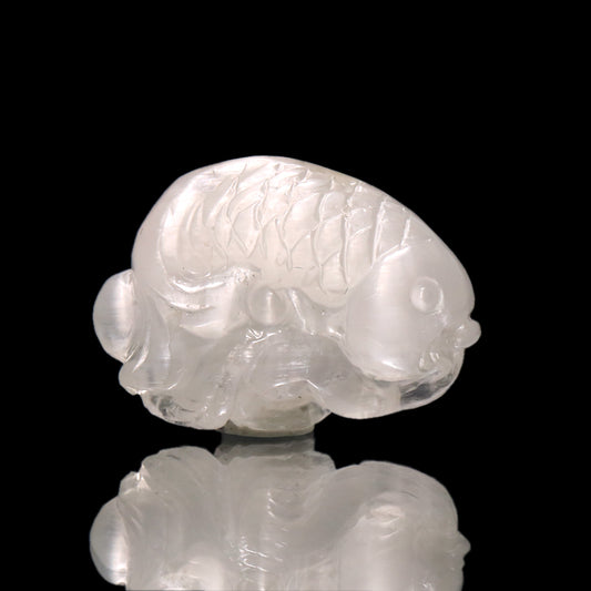 彫り物　ニードルイントパーズ＜ブラジル産＞　鯉　約22mm×約16mm [co-g0586]