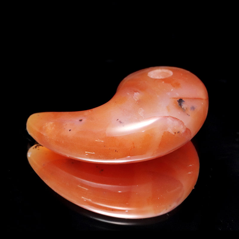 天然レッドフレイムアゲート＜インドネシア産＞　勾玉　約30mm  [co-g2416]