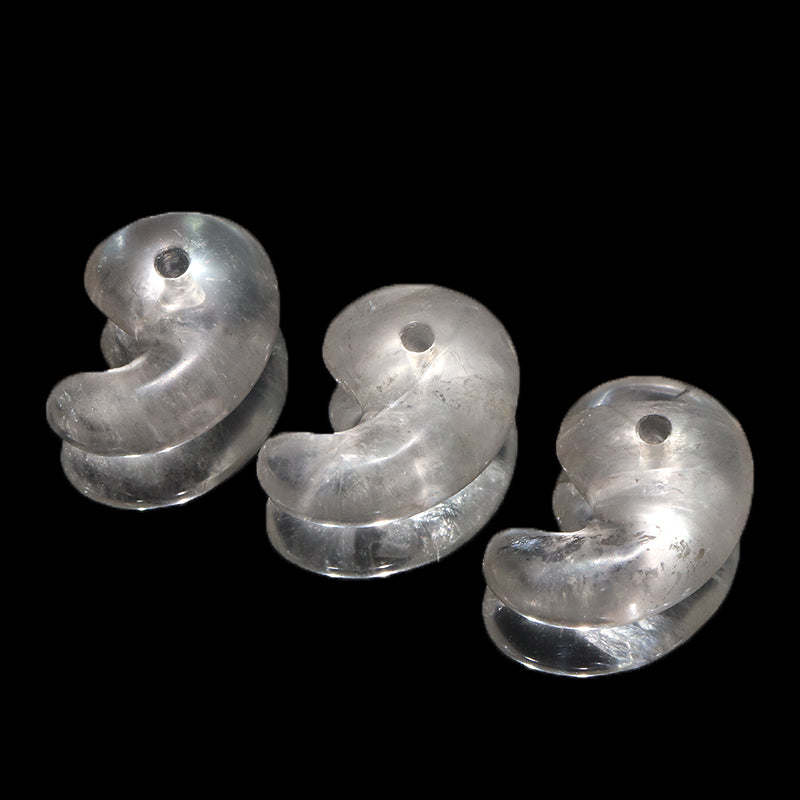 ロッククリスタル＜マダガスカル産＞　勾玉　約32mm [co-g2391]